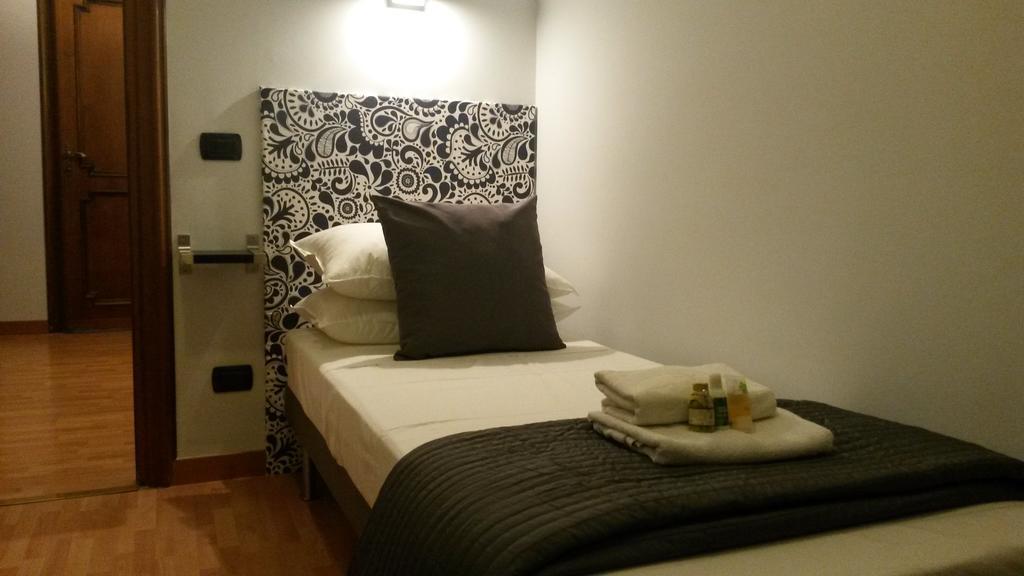 Apartament Lch-Lateran Charming House Rzym Pokój zdjęcie